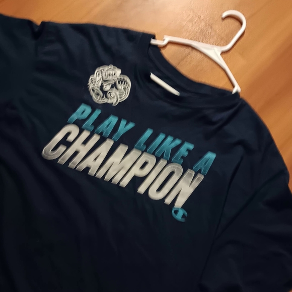 UNC Tar Heels Men's Play Like A Champion T Shirt - Picture 5 of 5